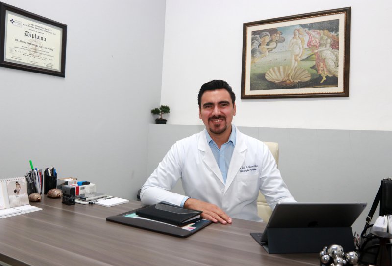 Dr. Jesús Emmanuel Argaez Pérez, Ginecólogo oncológico cover