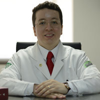 Dr. Flávio Oliveira