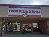 Thyme pizza and rolls